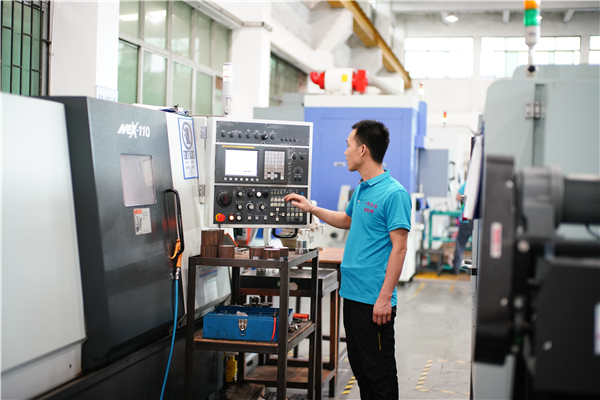 日本龍澤數(shù)控車(chē)床